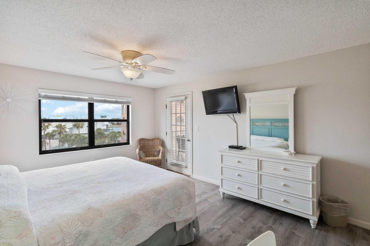 301 Beach Place Condos St. Pete Beach Exteriér fotografie